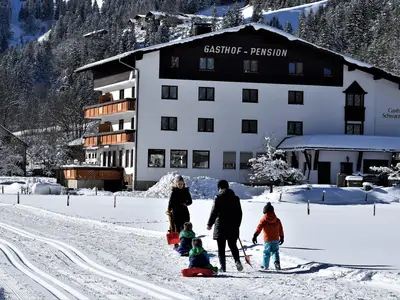 Loipe und Wanderweg direkt am Haus