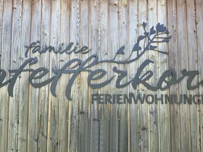 Fassaden Logo Familie Pfefferkorn