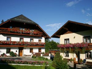 18591366-Ferienwohnung-5-Steinbach Am Attersee-300x225-0