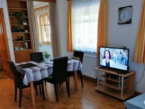 23530305-Ferienwohnung-3-Steinbach Am Attersee-300x225-4