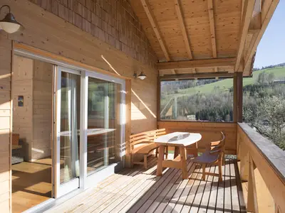 Loggia Waldesche mit Blick ins Grüne
