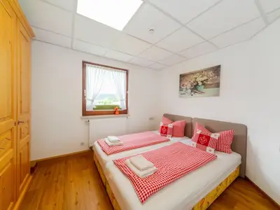 Ferienwohnung für 6 Personen (70 m²) in Steinbach-Hallenberg 7/8
