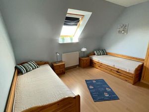 23965349-Ferienwohnung-4-Steinbergkirche-300x225-3