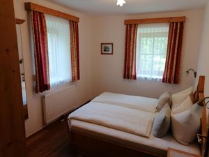 23513234-Ferienwohnung-4-Steinfeld-300x225-5