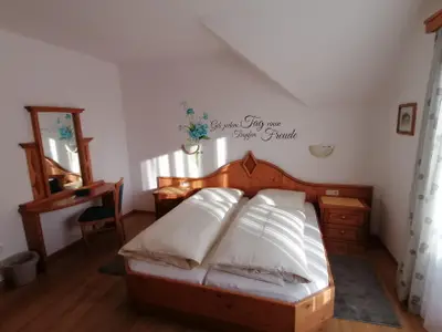 Schlafzimmer Ferienwohnung Latschur