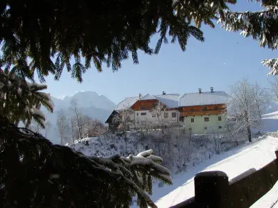 Außenansicht des Gebäudes