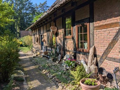 FW Hußmann Seitenansicht mit Ausgang in den Garten