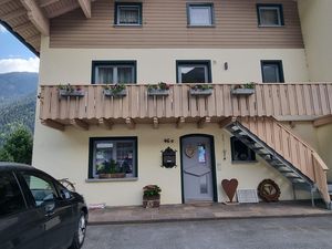 23921509-Ferienwohnung-6-St.Gallenkirch-Gortipohl-300x225-0