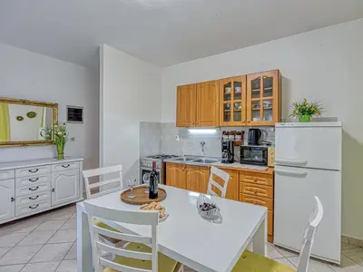 Ferienwohnung für 2 Personen (38 m²) in Štinjan 9/10