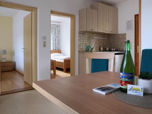 18572258-Ferienwohnung-4-St.Kanzian am Klopeiner See-300x225-3