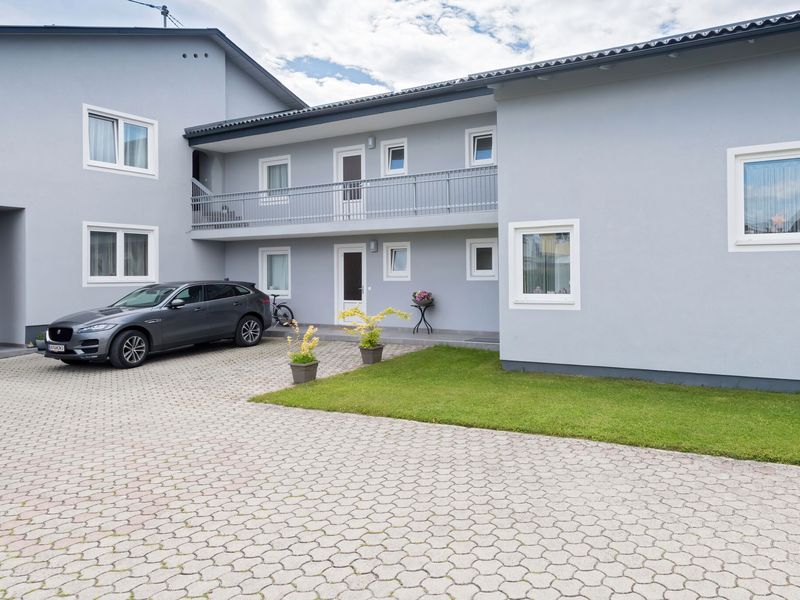 23287942-Ferienwohnung-4-St.Kanzian am Klopeiner See-800x600-0