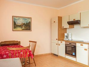 23137319-Ferienwohnung-5-St.Kanzian am Klopeiner See-300x225-5