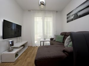 23454507-Ferienwohnung-3-Stobreč-300x225-1