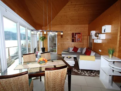 DiningRoom