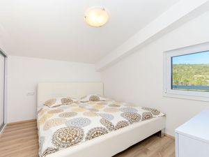 23945342-Ferienwohnung-6-Stomorska-300x225-4