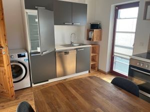 23968195-Ferienwohnung-4-Stralsund-300x225-4