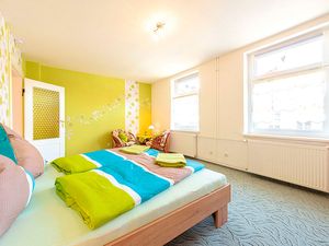 23955602-Ferienwohnung-6-Stralsund-300x225-5