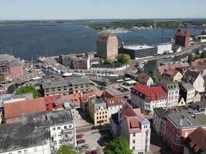 24006570-Ferienwohnung-4-Stralsund-300x225-5