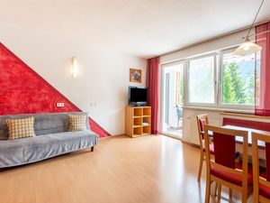 19337040-Ferienwohnung-5-Strengen-300x225-1