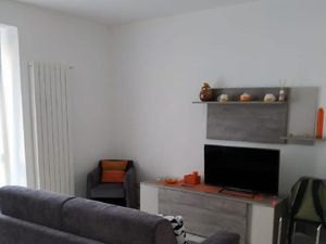 23362818-Ferienwohnung-7-Stresa-300x225-2