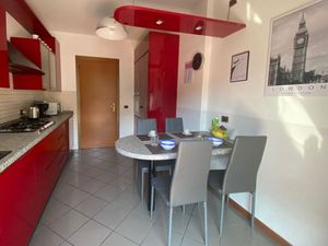 Ferienwohnung für 5 Personen (120 m²) in Stresa