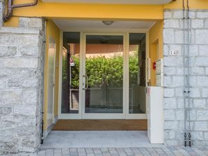 23531058-Ferienwohnung-4-Stresa-300x225-3