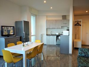 Ferienwohnung für 6 Personen (92 m²) in Stresa