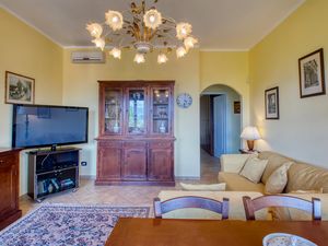 24001534-Ferienwohnung-4-Stresa-300x225-3