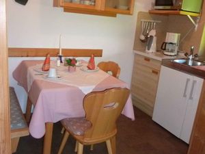 23772276-Ferienwohnung-3-Strobl-300x225-1