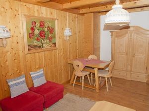 23530327-Ferienwohnung-4-Strobl-300x225-3