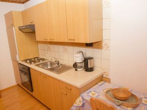 23530327-Ferienwohnung-4-Strobl-300x225-3