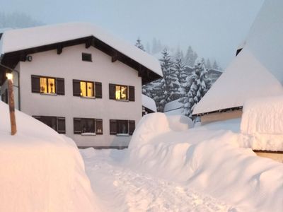 Außenseite Ferienhaus [Winter]