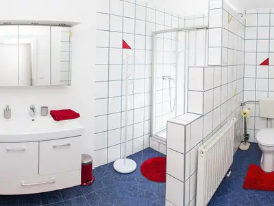 Badezimmer Ferienwohnung Apfelgrün (Foto by www.fotospass.at)