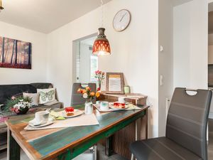 22293285-Ferienwohnung-2-Stützerbach-300x225-5