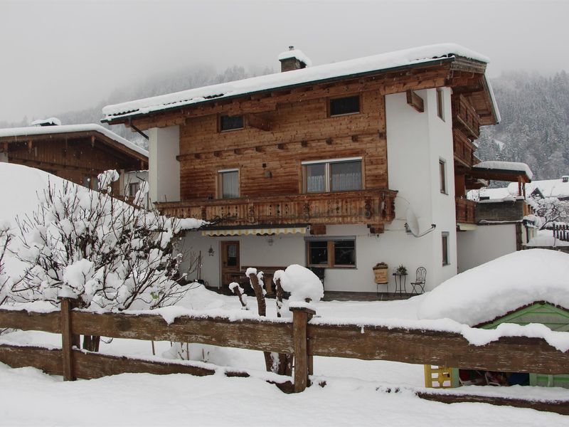 23994120-Ferienwohnung-5-Stumm im Zillertal-800x600-1