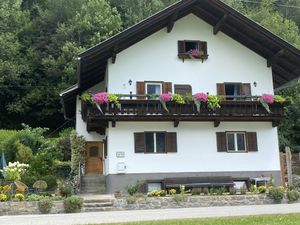 23995352-Ferienwohnung-8-Stumm im Zillertal-300x225-0