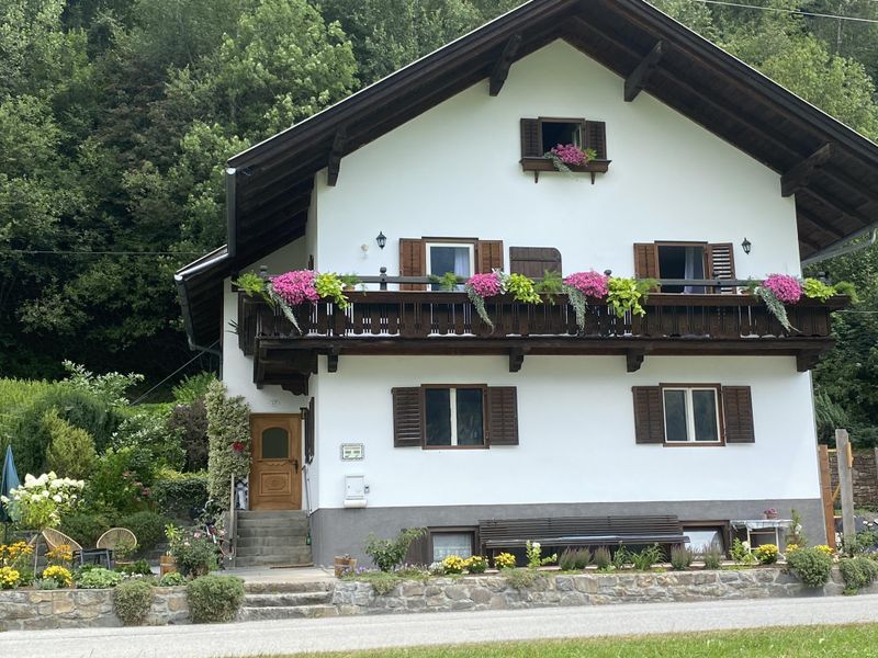 Zillertal-Stumm-Haus Imperfect-Hausansicht Sommer