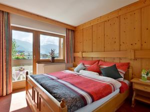 23996237-Ferienwohnung-8-Stumm im Zillertal-300x225-1