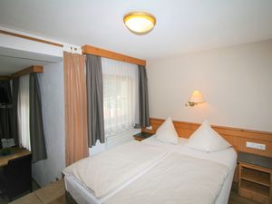 23846984-Ferienwohnung-4-Stumm im Zillertal-300x225-2