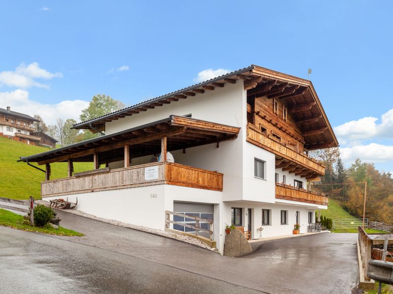 23850954-Ferienwohnung-4-Stumm im Zillertal-800x600-2