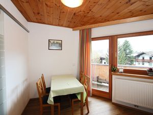 19391733-Ferienwohnung-4-Stumm im Zillertal-300x225-1