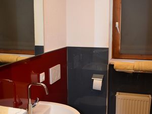 24035057-Ferienwohnung-7-Stumm im Zillertal-300x225-3