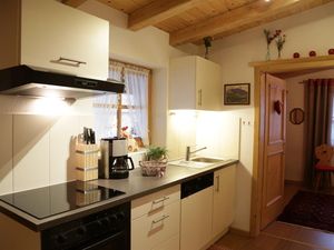 24035119-Ferienwohnung-4-Stumm im Zillertal-300x225-2