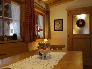 24035119-Ferienwohnung-4-Stumm im Zillertal-300x225-5