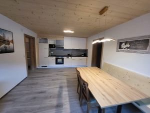 24035128-Ferienwohnung-5-Stumm im Zillertal-300x225-3