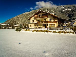 24035227-Ferienwohnung-5-Stumm im Zillertal-300x225-5