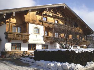 24035239-Ferienwohnung-4-Stumm im Zillertal-300x225-1