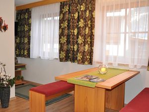 24035360-Ferienwohnung-8-Stumm im Zillertal-300x225-4