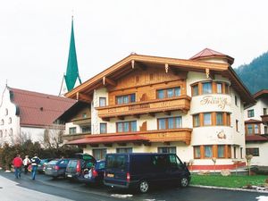 24035392-Ferienwohnung-4-Stumm im Zillertal-300x225-2