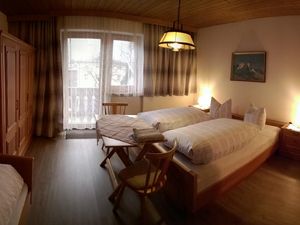 24035409-Ferienwohnung-9-Stumm im Zillertal-300x225-4